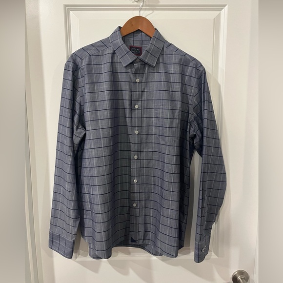UNTUCKit men’s button-down shirt - Picture 2 of 5